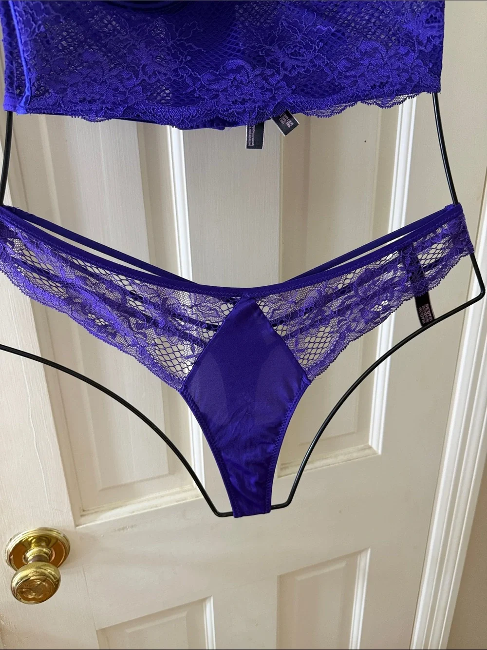 Victoria's Secret Electric Purple Lace Longline Bralette with Thong & Garter Set - Picture 14 of 16